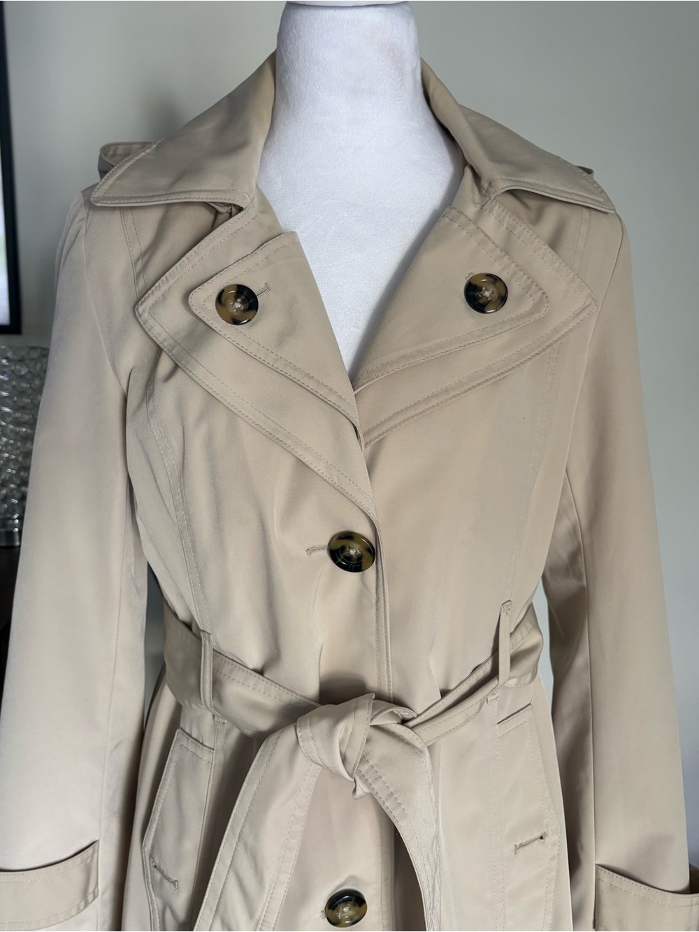 🎾London Fog Women's Light Beige Trench Coat with Belt - Picture 2 of 10